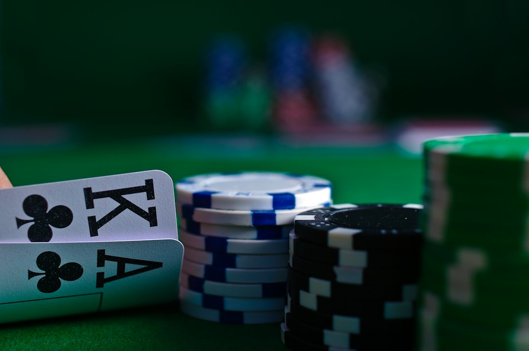 Live-pokeri: Yhdistä Jännitys ja Taidot Reaalimaailmassa